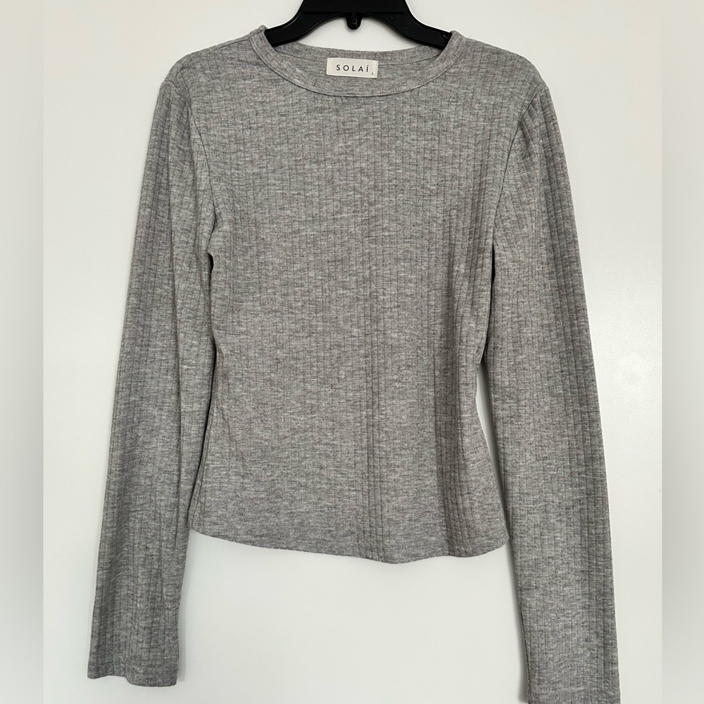 Solai long sleeve ribbed tee heathered gray